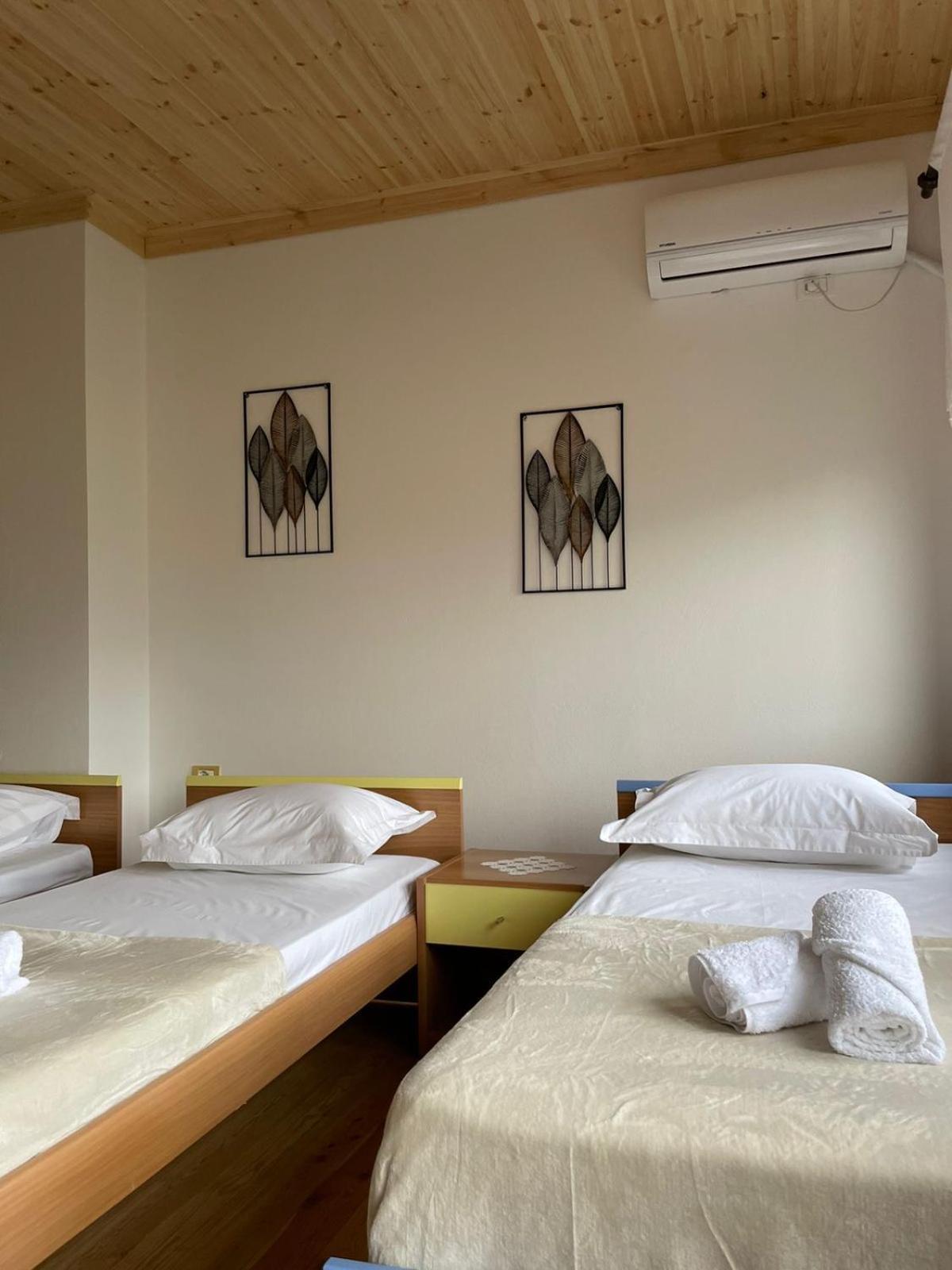 Stonetale Garden Guesthouse Гирокастра Экстерьер фото